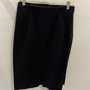 H&M stretchy black pencil skirt